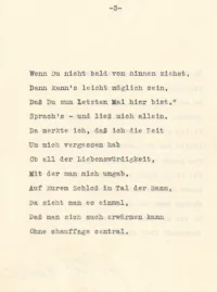 Wenn Du nicht bald von hinnen ziehst,
Dann kann's leicht möglich sein,
Daß Du zum Letzten Mal hier bist.“
Sprach's – und ließ mich allein.
Da merkte ich, daß ich die Zeit
Um mich vergessen hab
Ob all der Liebenswürdigkeit,
Mit der man mich umgab.
Auf Eurem Schloß im Tal der Sann,
Da sieht man es einmal,
Daß man sich auch erwärmen kann
Ohne chauffage central.